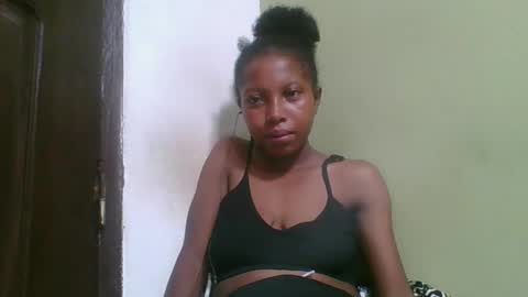 Snapshot of rinah654271 chatting on 02/05/26, 07:07 rinah654271 online show from 02/05/26, 07:07