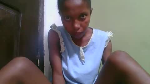 Snapshot of rinah654271 chatting on 02/11/26, 03:22 rinah654271 online show from 02/11/26, 03:22