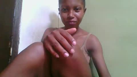 Snapshot of rinah654271 chatting on 02/14/26, 04:53 rinah654271 online show from 02/14/26, 04:53