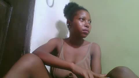 Snapshot of rinah654271 chatting on 02/23/26, 03:31 rinah654271 online show from 02/23/26, 03:31