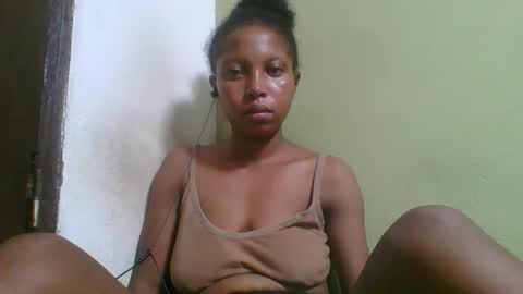 Snapshot of rinah654271 chatting on 02/27/26, 06:52 rinah654271 online show from 02/27/26, 06:52