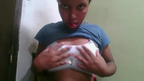 rinah654271 online show from 05/28/26, 02:58