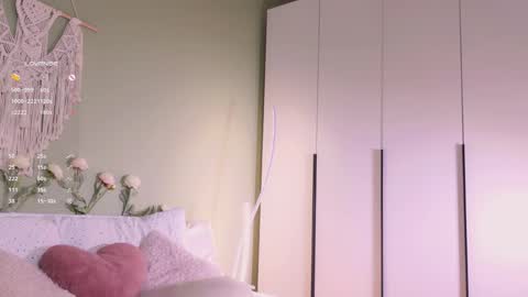 Rina online show from 09/13/25, 10:37