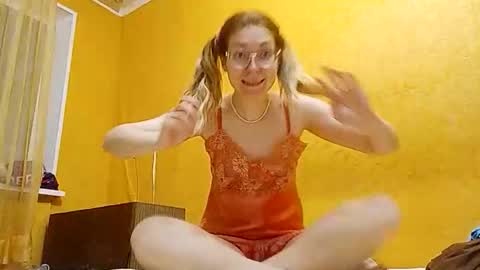 Snapshot of rinettawilss chatting on 12/10/24, 11:30 RinettaWilss online show from 12/10/24, 11:30