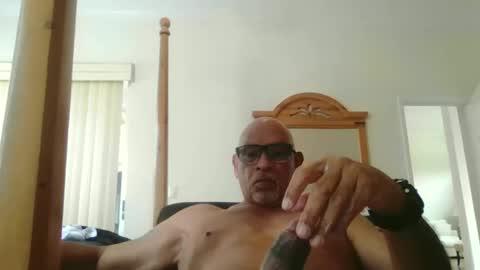 RioNel online show from 12/15/25, 05:28