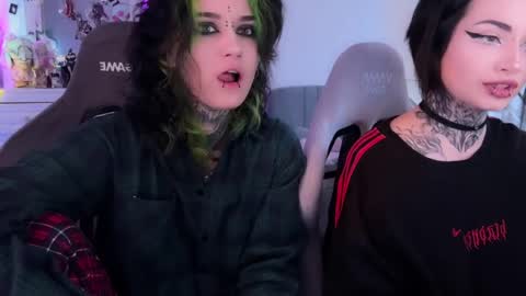   DianaBrite            fansl y online show from 04/03/26, 10:46