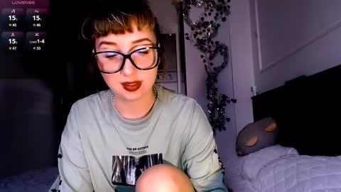 Snapshot of riri_rich chatting on 01/16/25, 06:35 Rita online show from 01/16/25, 06:35