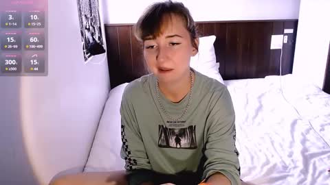 Snapshot of riri_rich chatting on 02/26/25, 08:04 Rita online show from 02/26/25, 08:04