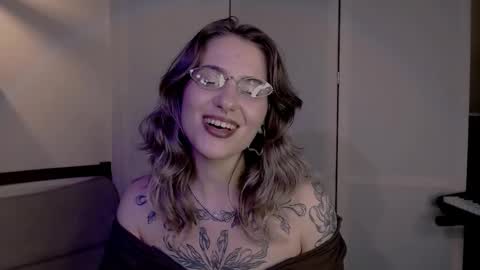 risha_laass online show from 12/05/24, 07:17