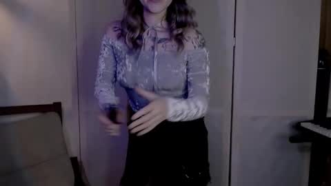 risha_laass online show from 12/24/24, 09:33