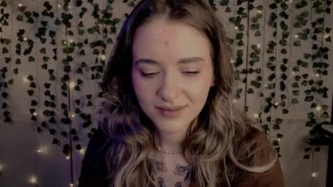 risha_laass online show from 02/15/25, 07:28