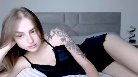 Snapshot of rita_orra chatting on 09/24/25, 08:39 Rita online show from 09/24/25, 08:39