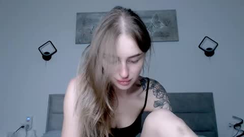 Snapshot of rita_orra chatting on 09/25/25, 10:41 Rita online show from 09/25/25, 10:41