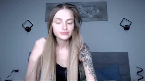 Snapshot of rita_orra chatting on 11/14/25, 01:10 Rita online show from 11/14/25, 01:10