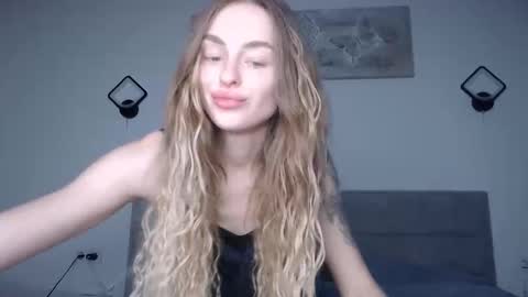 Snapshot of rita_orra chatting on 12/02/25, 09:03 Rita online show from 12/02/25, 09:03