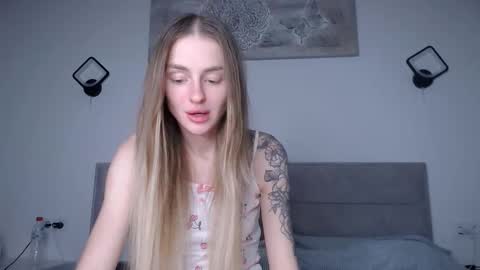 Snapshot of rita_orra chatting on 12/14/25, 06:34 Rita online show from 12/14/25, 06:34