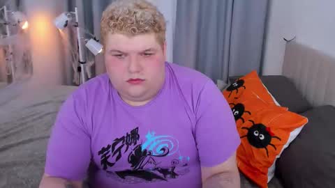 riven_miller online show from 10/23/25, 09:24