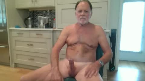 Snapshot of rivermeister chatting on 06/19/26, 01:04 rivermeister online show from 06/19/26, 01:04