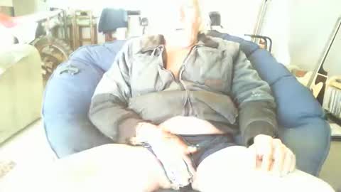 Snapshot of riverratggg chatting on 03/08/25, 07:49 riveratggg online show from 03/08/25, 07:49