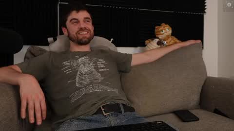 Ryan aka KeylimeRy online show from 04/01/26, 01:41