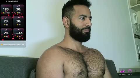 SebasRoa online show from 01/28/25, 03:57