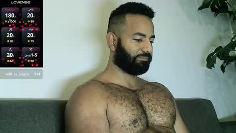 SebasRoa online show from 12/05/25, 05:53