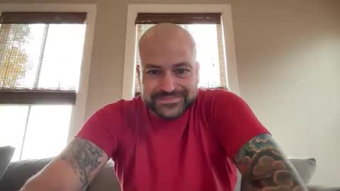 Snapshot of roadking1122 chatting on 10/29/25, 07:04 roadking1122 online show from 10/29/25, 07:04