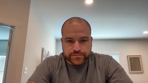 roadking1122 online show from 12/22/25, 03:20