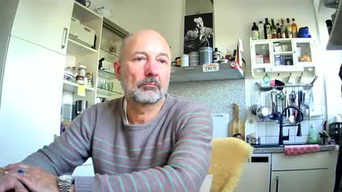 Snapshot of roadrunnerger chatting on 01/11/25, 02:04 roadrunnerger online show from 01/11/25, 02:04