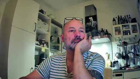 Snapshot of roadrunnerger chatting on 01/15/25, 06:19 roadrunnerger online show from 01/15/25, 06:19