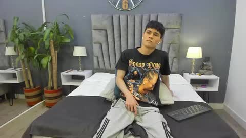 Roan Birkin online show from 02/03/25, 07:21