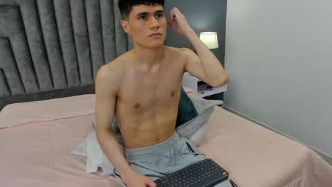 Roan Birkin online show from 02/12/25, 01:41