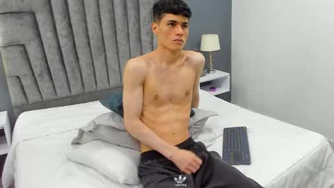 Roan Birkin online show from 02/15/25, 10:21