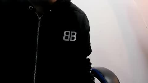 Roan Birkin online show from 10/10/25, 07:46