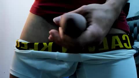 Snapshot of roan_birkin chatting on 12/19/25, 07:43 Roan Birkin online show from 12/19/25, 07:43