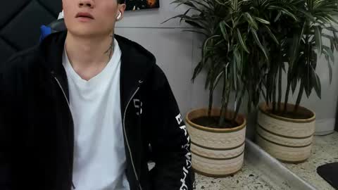 Roan Birkin online show from 03/25/26, 07:42