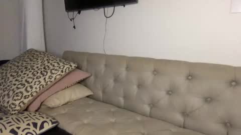 Snapshot of roastingcorn chatting on 12/18/24, 06:43 RoastingCorn online show from 12/18/24, 06:43