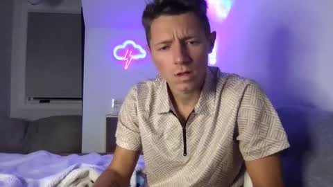 Snapshot of roastingcorn chatting on 12/22/24, 05:56 RoastingCorn online show from 12/22/24, 05:56