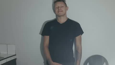 Snapshot of roastingcorn chatting on 10/05/25, 03:05 RoastingCorn online show from 10/05/25, 03:05