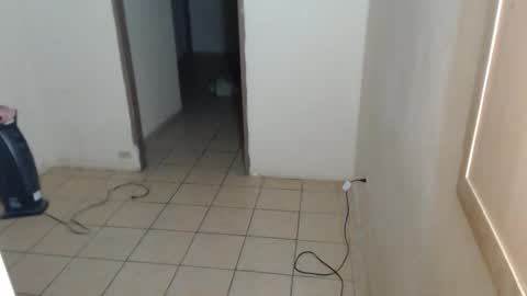 Snapshot of roastingcorn chatting on 12/18/25, 08:09 RoastingCorn online show from 12/18/25, 08:09