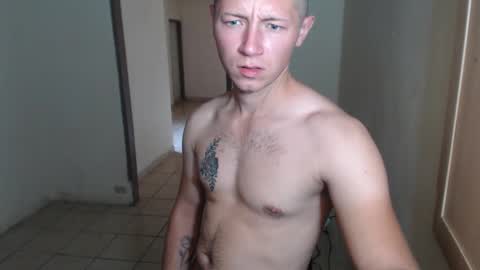 Snapshot of roastingcorn chatting on 12/18/25, 08:15 RoastingCorn online show from 12/18/25, 08:15