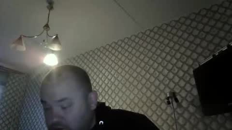 rob18997 online show from 12/22/25, 07:27