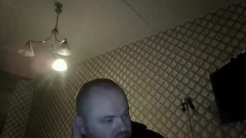 rob18997 online show from 12/22/25, 07:33