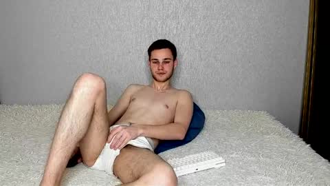 robert10211 online show from 04/06/26, 07:48