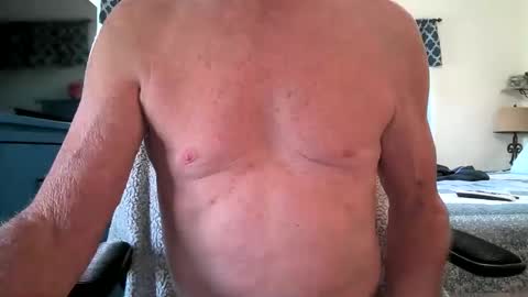 Snapshot of robert45556 chatting on 10/08/25, 09:34 robert online show from 10/08/25, 09:34