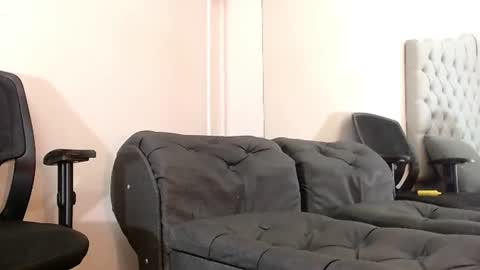 robert_kingg online show from 06/10/26, 09:25