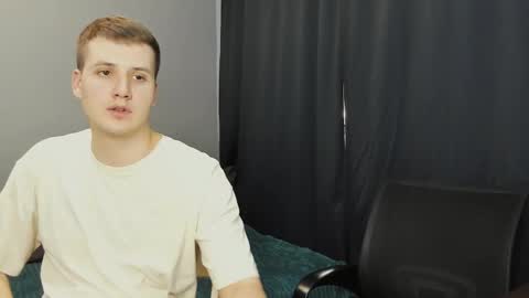 Lisa and Robert  i am online all days 900 am GMT3   online show from 02/15/25, 04:58