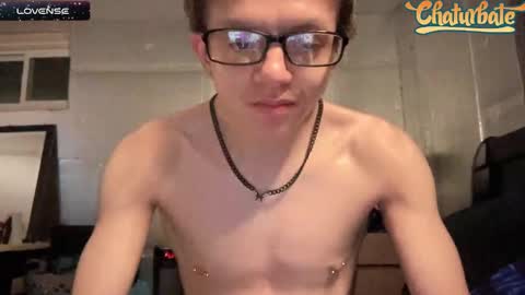 Snapshot of robertcicijr21 chatting on 12/03/24, 04:14 Robert Cici Jr. online show from 12/03/24, 04:14