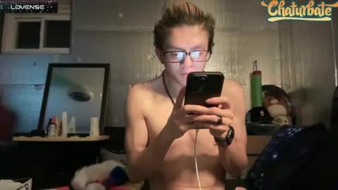 Snapshot of robertcicijr21 chatting on 12/09/24, 03:50 Robert Cici Jr. online show from 12/09/24, 03:50