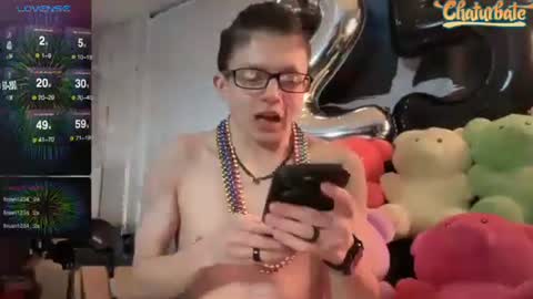 Snapshot of robertcicijr21 chatting on 03/01/25, 01:43 Robert Cici Jr. online show from 03/01/25, 01:43